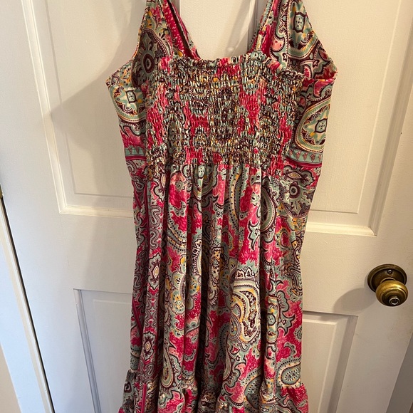 Zury small/medium short colorful dress with flair bottom - Picture 3 of 3